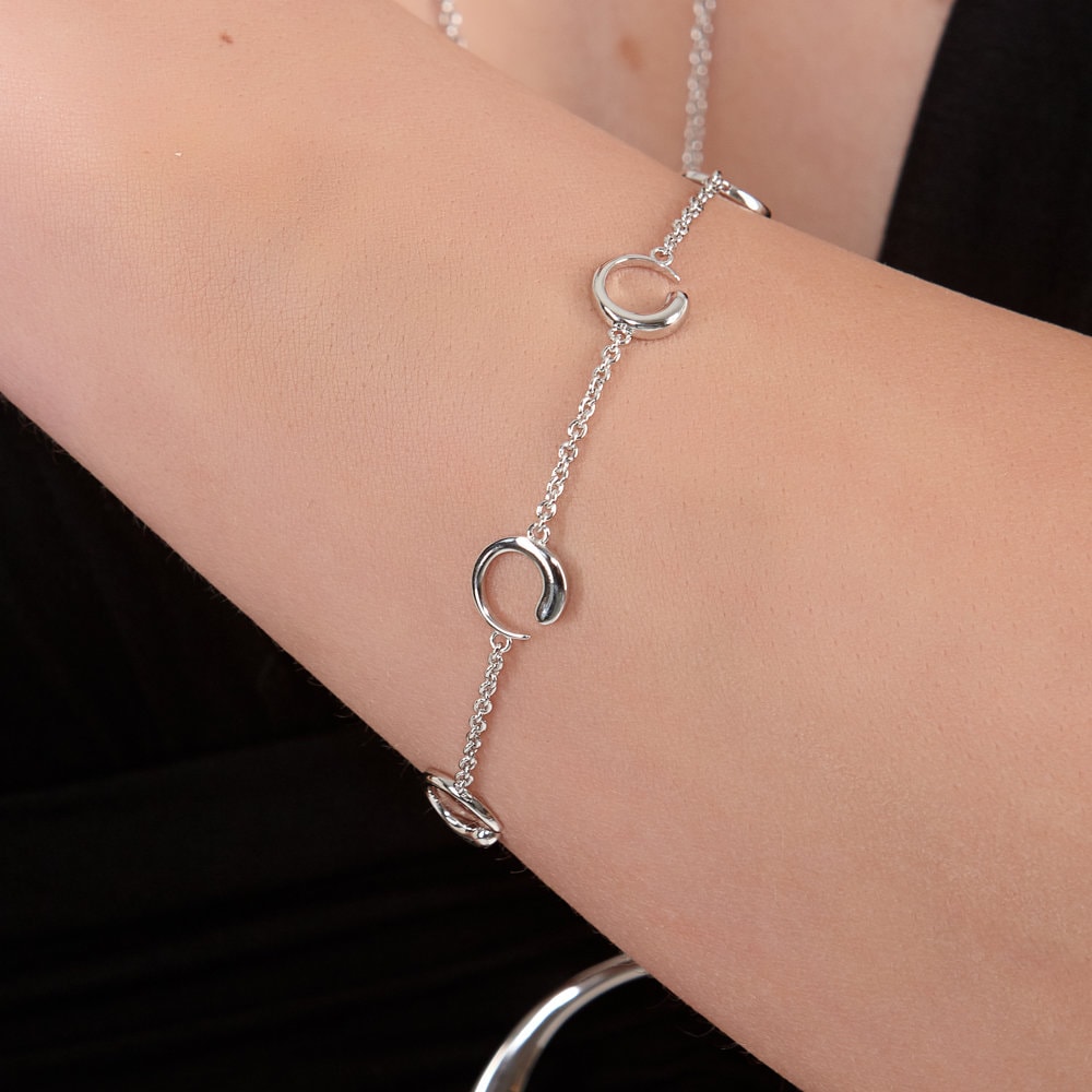 Luna Station Armband, 925 Sterling Silber, Preisgekrönter Designerschmuck, Alltags - Und Anlasskleidung, Mondinspiration, Bestseller von LucyQuartermaineltd