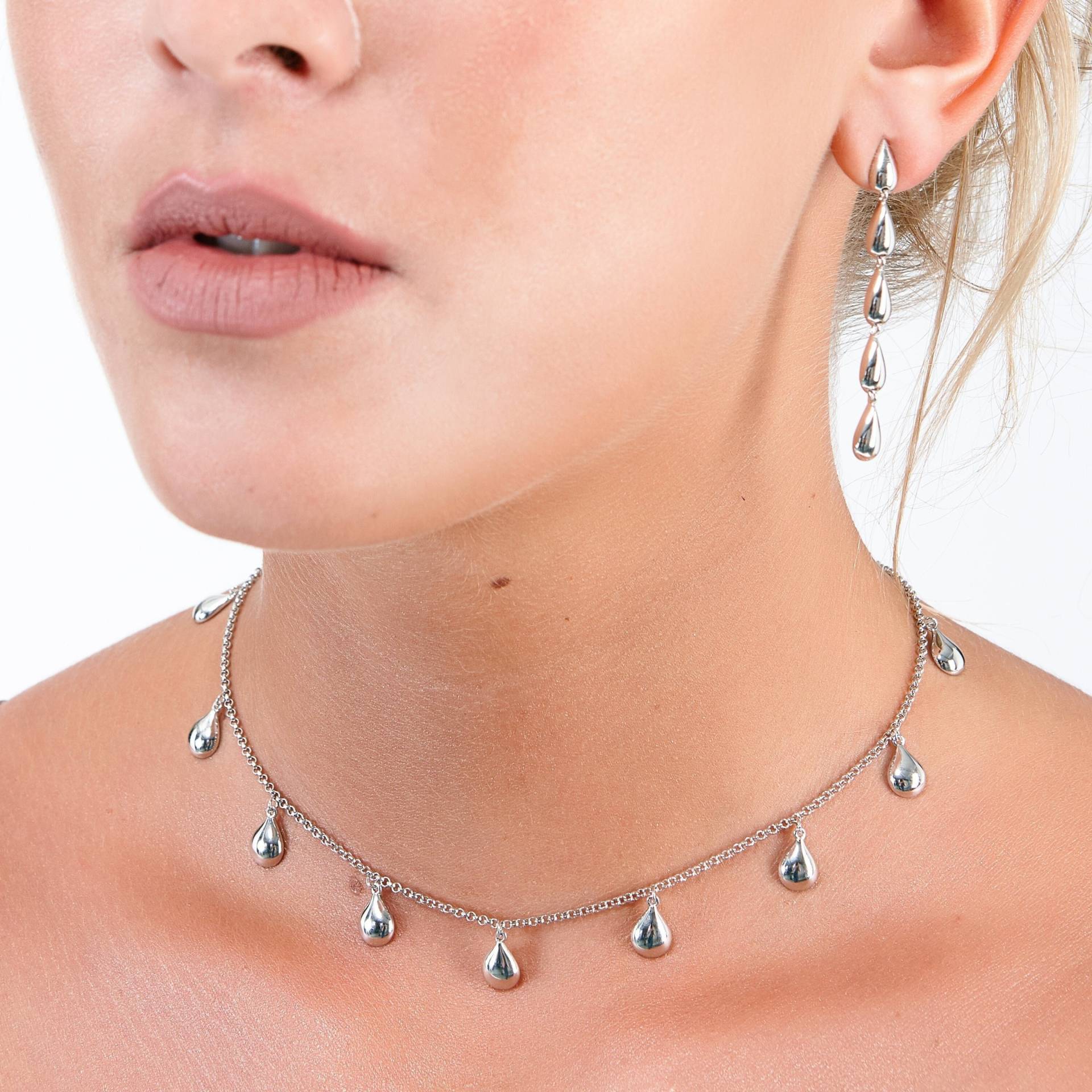 Tear Drop Halskette, Silber Tropfen Designer-Halskette, Silber-Halsreif, Verstellbare Pear Layered Halskette von LucyQuartermaineltd