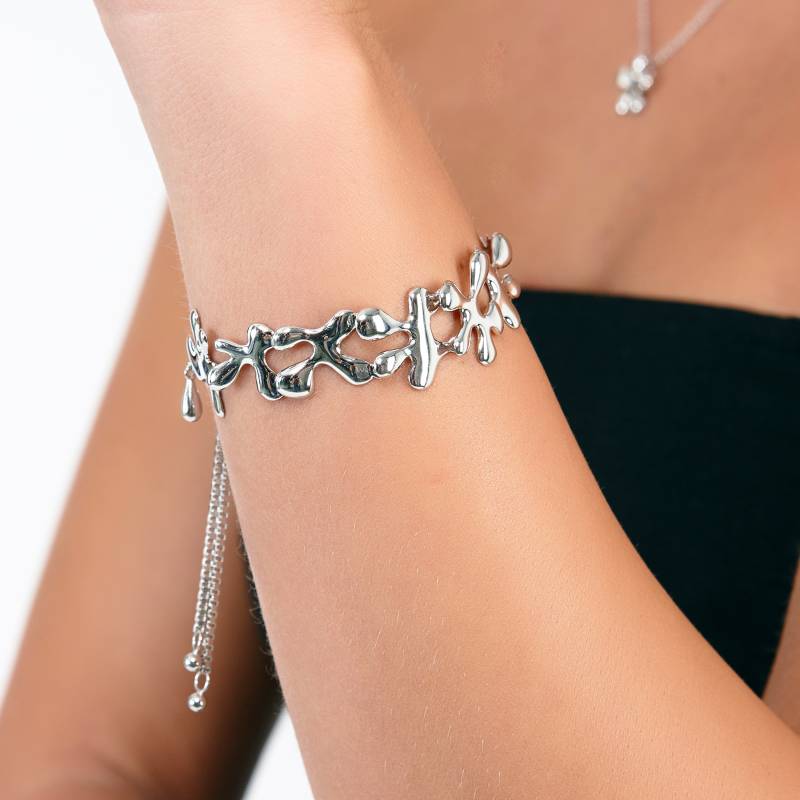 sterling Silber Slider Armband Verstellbarer Knebelverschluss, Fließendes Design von LucyQuartermaineltd