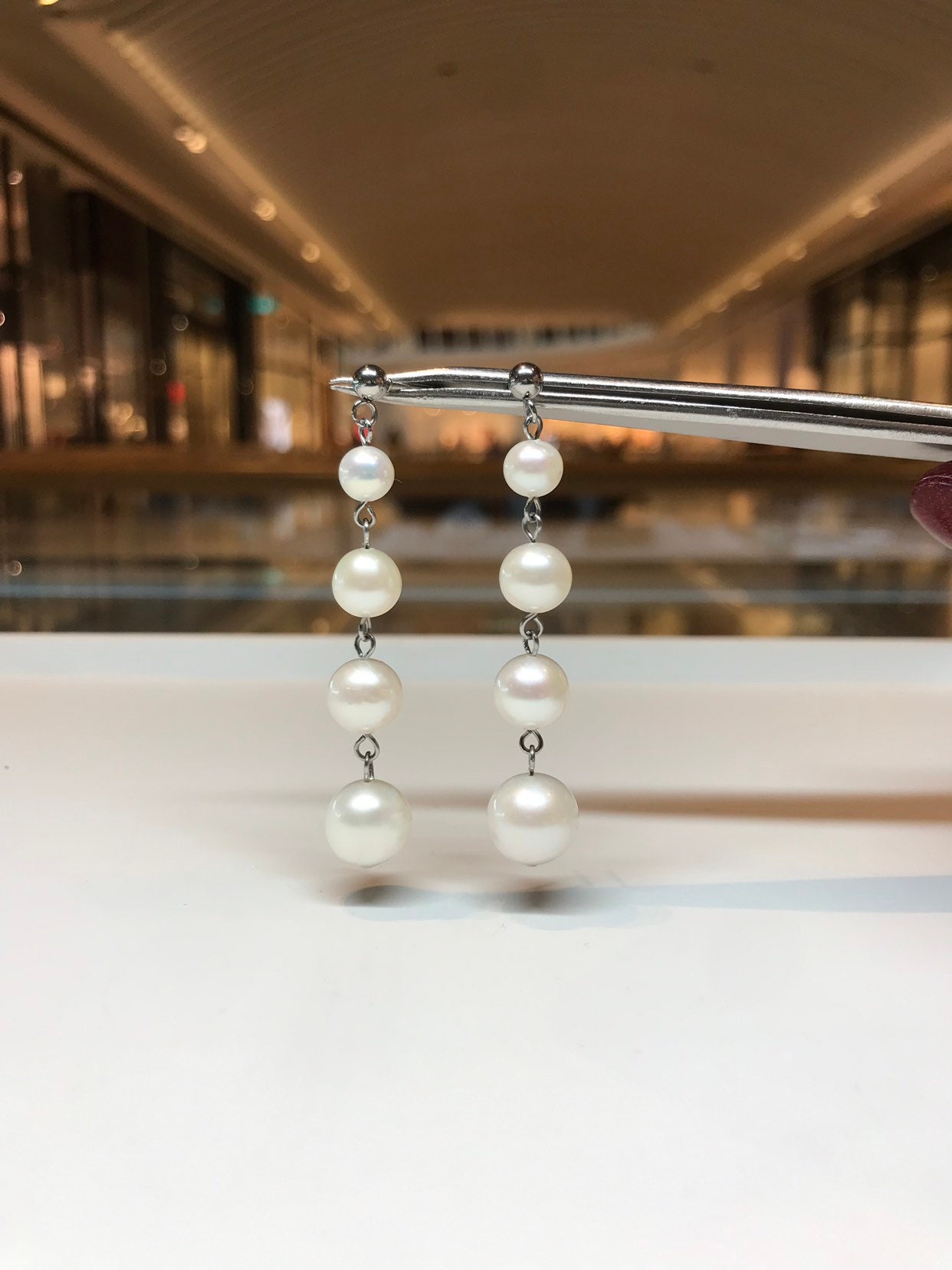Baumelnde Süßwasser Perle Ohrring Baumelnde Süßwasser Perle Ohrring von LucyandRoise