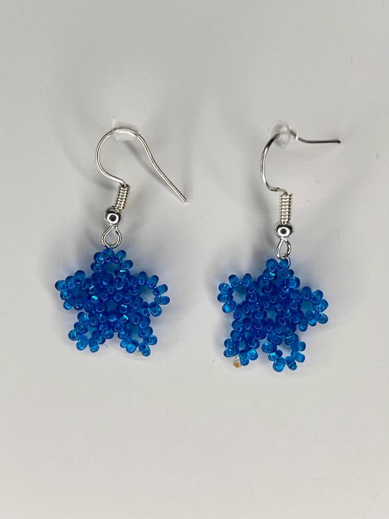 Blaue Perlen Ohrringe von LucysBeadCrafts