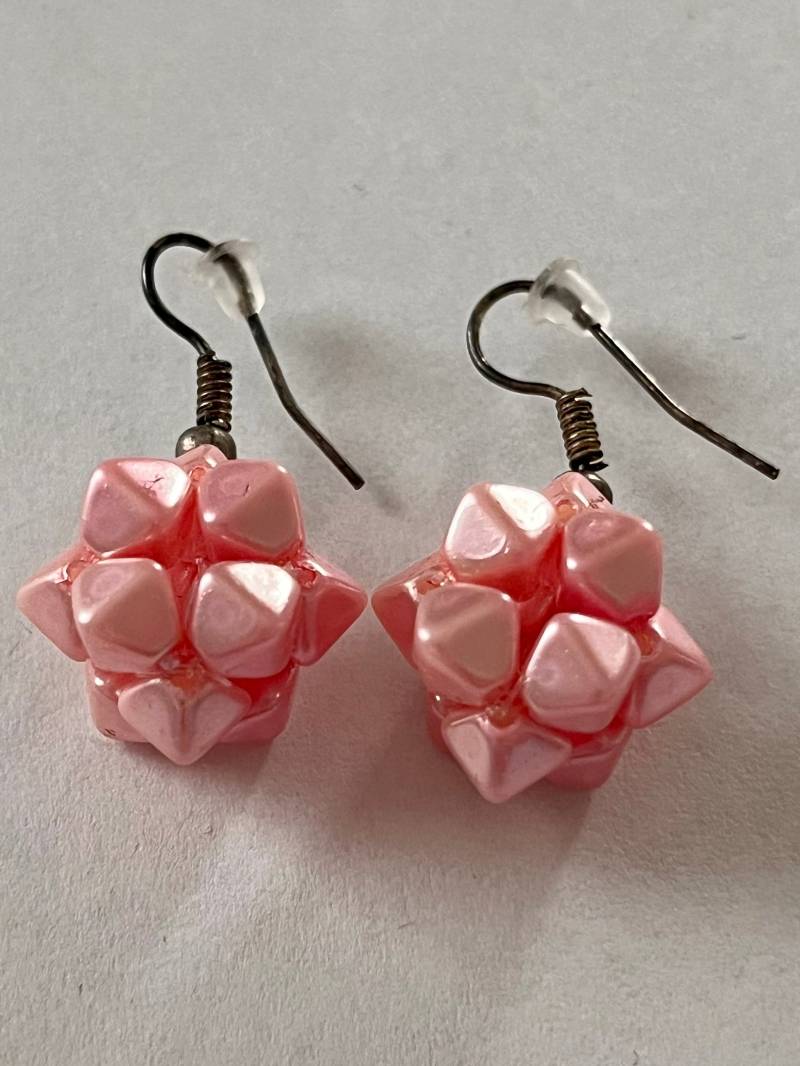 Perlenohrringe in Rosa von LucysBeadCrafts