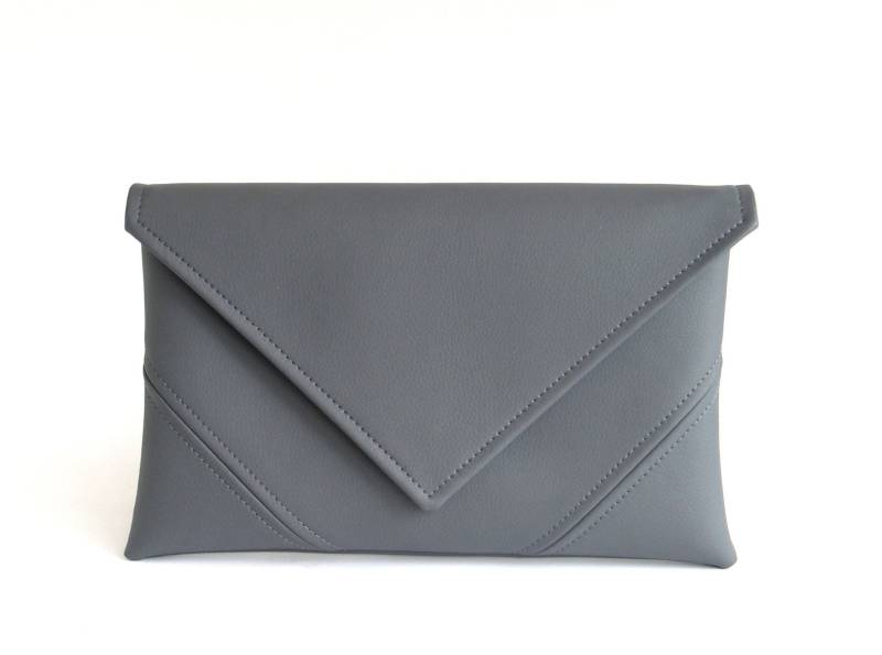 Graue Vegan Leder Clutch Tasche Handgemachte Crossbody Armband Geldbörse von LudaMelnick