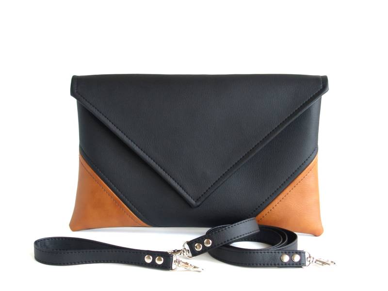 Vegan Leder Crossbody Clutch Handgefertigte Geldbörse Mit Riemen von LudaMelnick