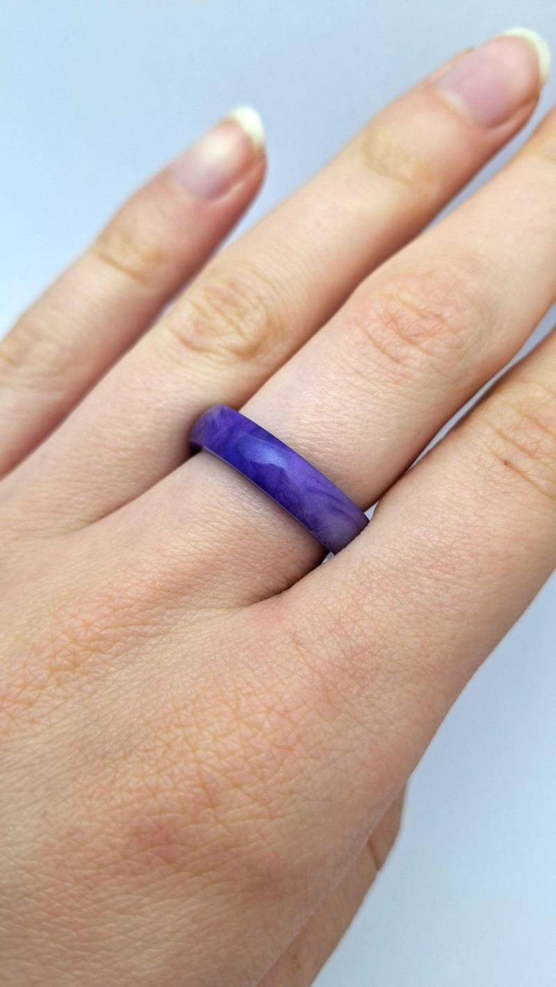 Ring Lila-Weiß Marmoriert Ring Lila-Weiß Marmoriert von LuettSchick