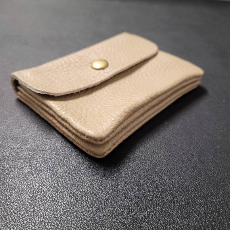 Echtleder Geldbörse/Hosentaschenportemonnaie "Beky" in Taupe von LuettisDekoStudio