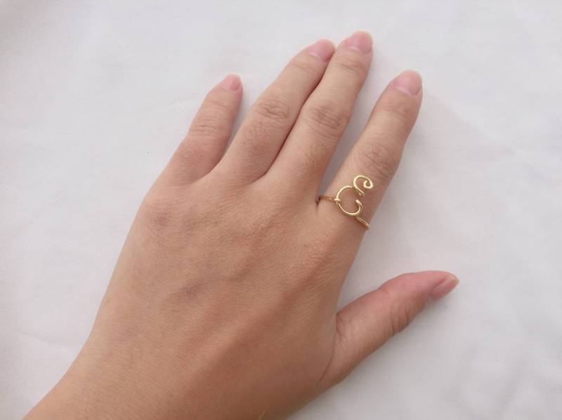 Benutzerdefinierte Erste Ring, Gold Schmuck, Silber Buchstabe E Namensring, Personalisierte Brautjungfer Geschenk, Hochzeitsgeschenk Benutzerdefinierte Erste Ring, Gold Schmuck, Silber Buchstabe E Namensring, Personalisierte Brautjungfer Geschenk, Hochzeitsgeschenk von LuffyDesigns