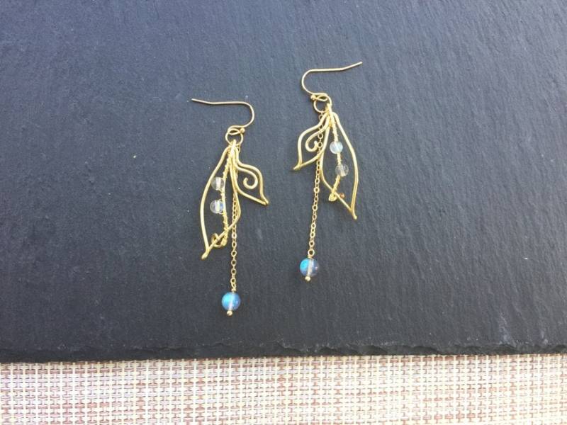 Schmetterling Flügel Ohrringe, Blaue Labradorit Draht Gewickelt Gold Braut Geschenk Für Sie Schmetterling Flügel Ohrringe, Blaue Labradorit Draht Gewickelt Gold Braut Geschenk Für Sie von LuffyDesigns