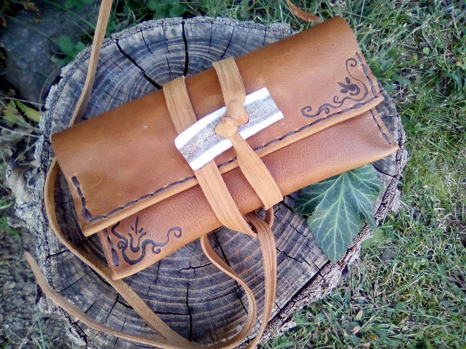 Tabakhalter Aus Leder Tabakhalter Aus Leder von LughAislingCelticArt
