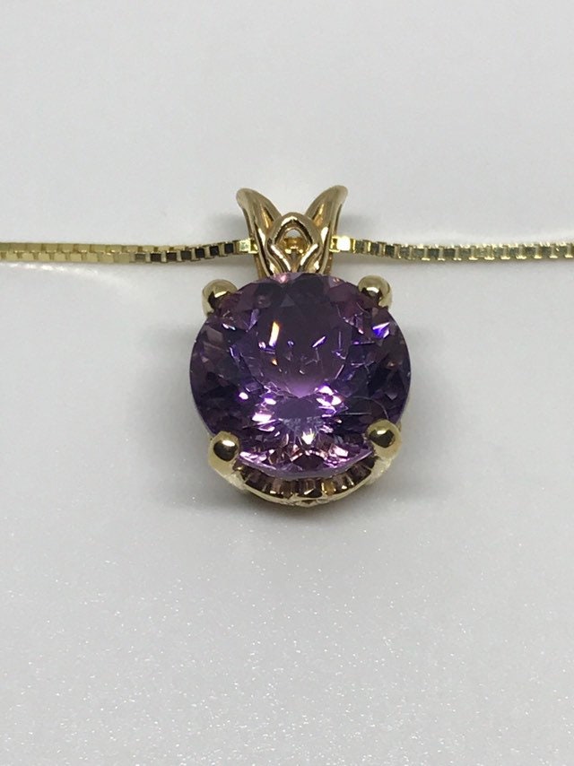 14K Gelbgold Amethyst Anhänger von LuisApenJewelry