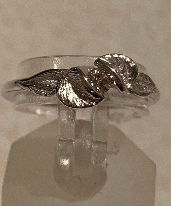 14K Weißgold Diamant Ring von LuisApenJewelry