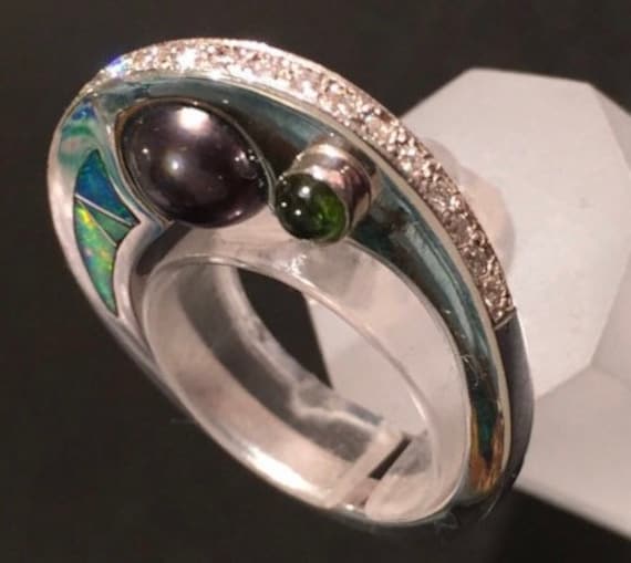 Einzigartiger Inlay Pearl Ring von LuisApenJewelry