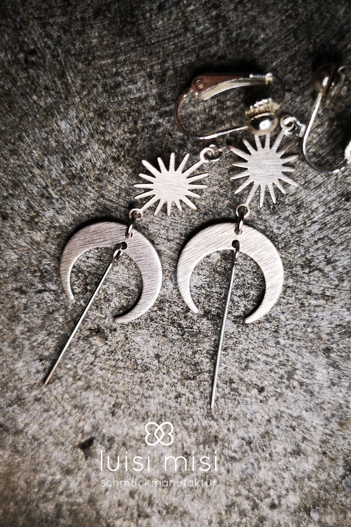 Clips Mond + Sonne Pendel, Silber Ohrringe Himmelskörper, Minimalistisch, Hippie, Boho, Geometrisch, Statement, Ohr Clips, Moon Clips Mond + Sonne Pendel, Silber Ohrringe Himmelskörper, Minimalistisch, Hippie, Boho, Geometrisch, Statement, Ohr Clips, Moon von LuisiMisi
