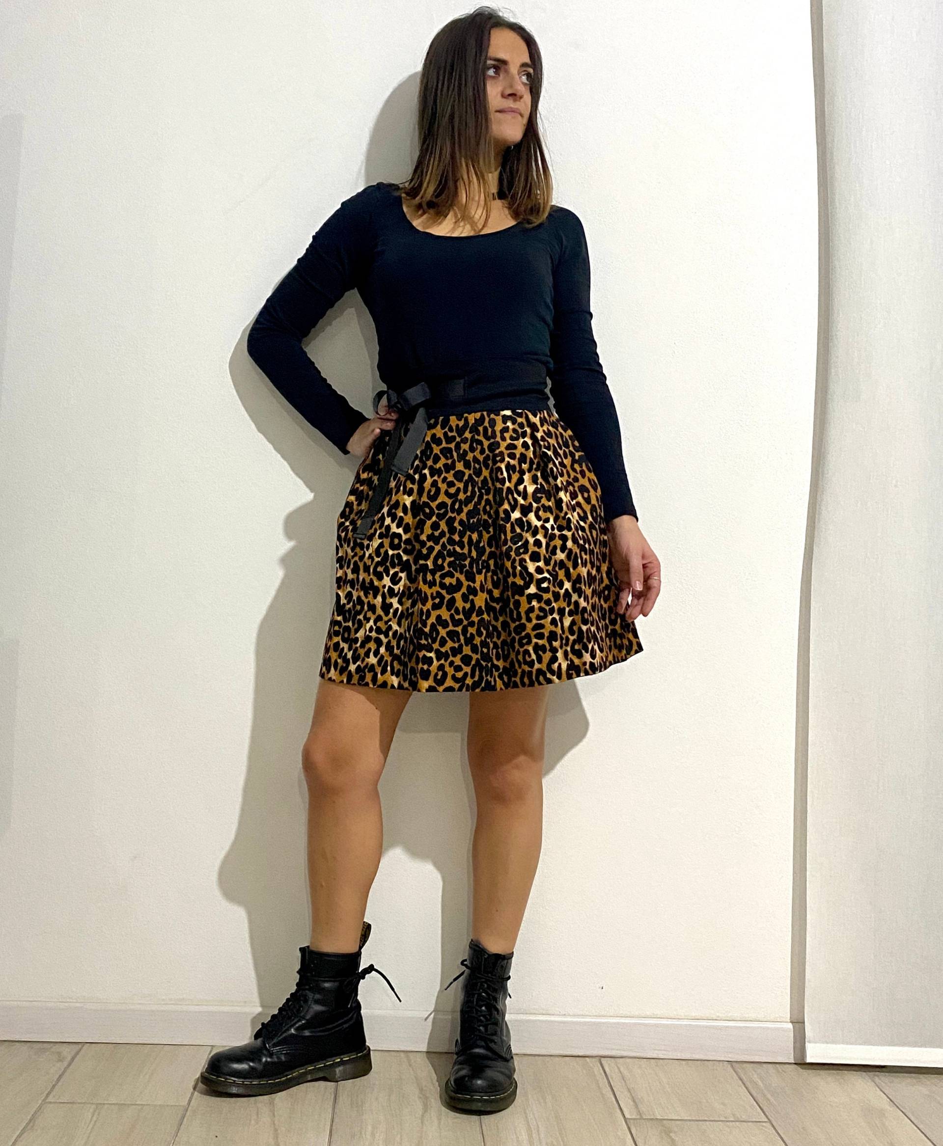 Faltenrock Mit Doppelseitigem Animalprint Und Ripsbandverschluss Faltenrock Mit Doppelseitigem Animalprint Und Ripsbandverschluss von Luiskirt