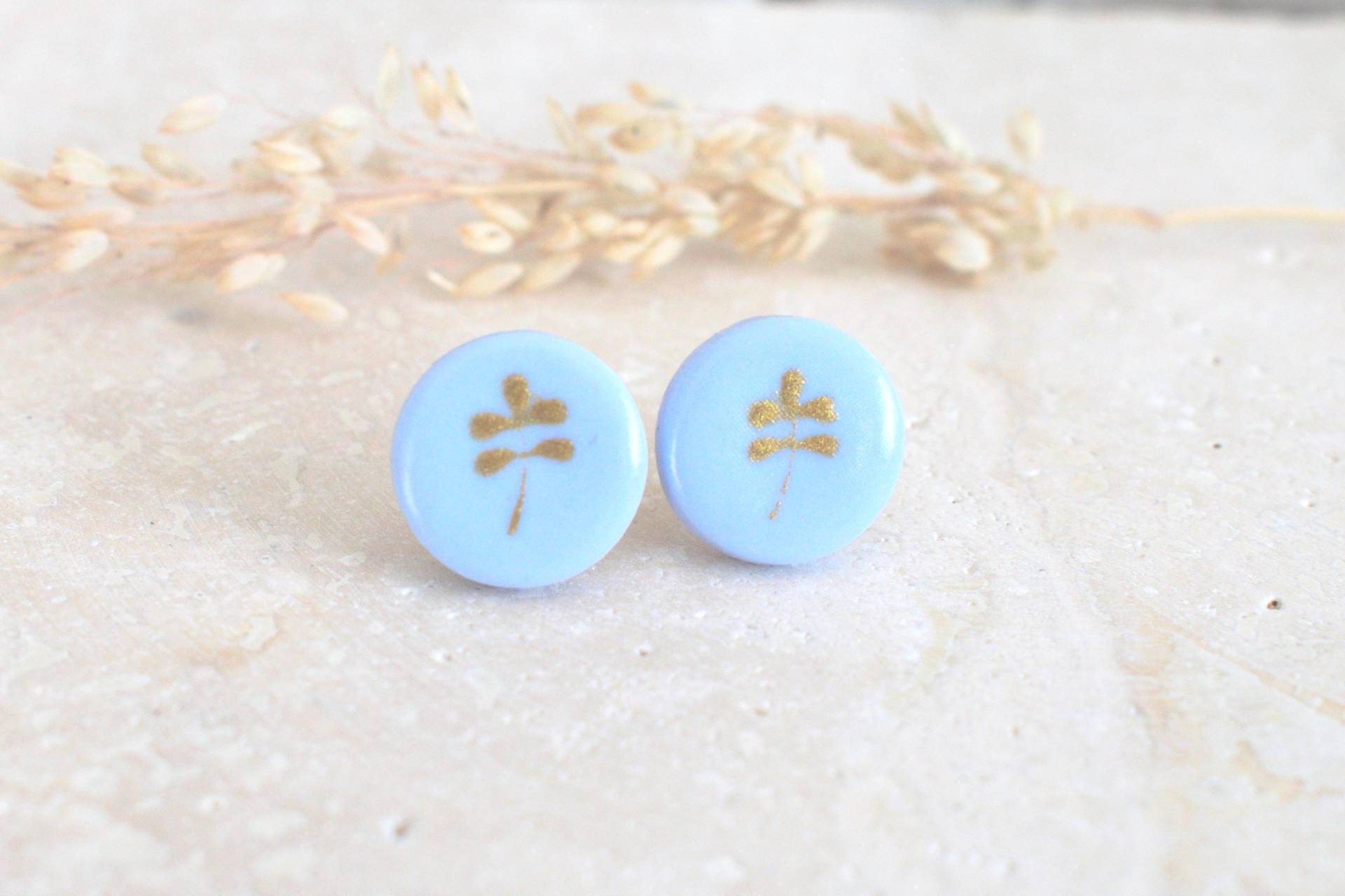 Himmelblaue Ohrstecker, Polymer Ton Ohrringe Mit Blüte, Schmuck Für Sie von Lulanidesign