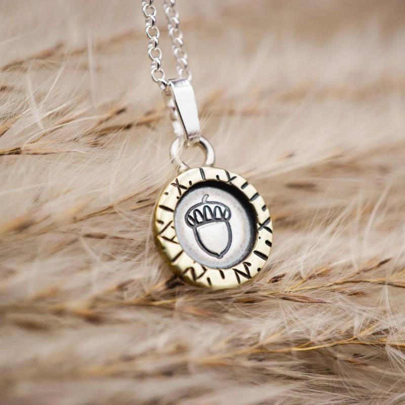 Kette Mit Eichel, Sterling Silber 925, Messing, Naturschmuck, Kurze Halskette Silber, Shadowbox Gold, Schmuck Naturliebhaber von LulesPiek