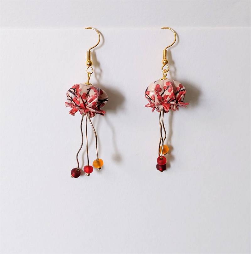 Kleine Origami Qualle Ohrringe Aus Papier Für Allen Anlass von Lululeoschmuck