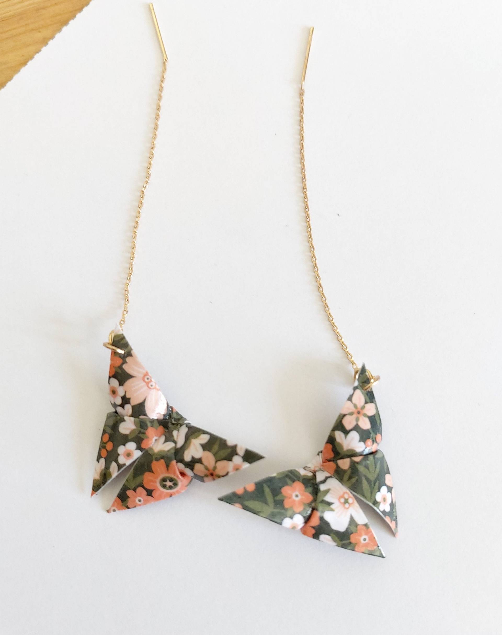 Origami Kleine Schmetterling Ohrringe Aus Papier Für Allen Anlass Origami Kleine Schmetterling Ohrringe Aus Papier Für Allen Anlass von Lululeoschmuck