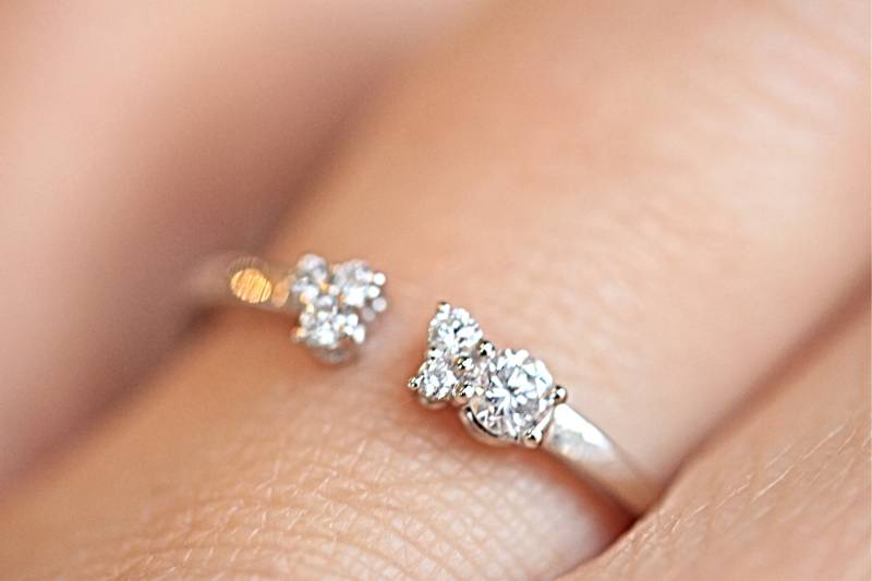 Cluster Natürlicher Diamant Stapelring Aus Massivem 14Kt Gold Mit Offener Mitte von LulusLatest