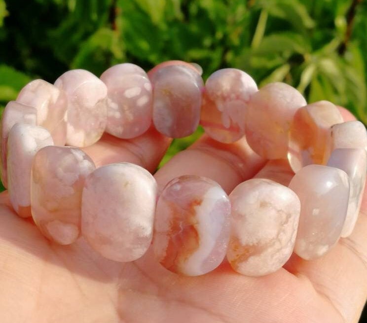 Einzigartige Madagaskar Blume/Sakura Achat Chalcedon Armband Einzigartige Madagaskar Blume/Sakura Achat Chalcedon Armband von LulusTwinklingSky
