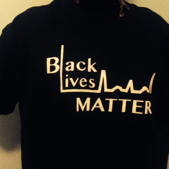Black Lives Matter - Shirt Schwarz Lebt Materie Black Lives Matter - Shirt Schwarz Lebt Materie von Lumanilyricarts