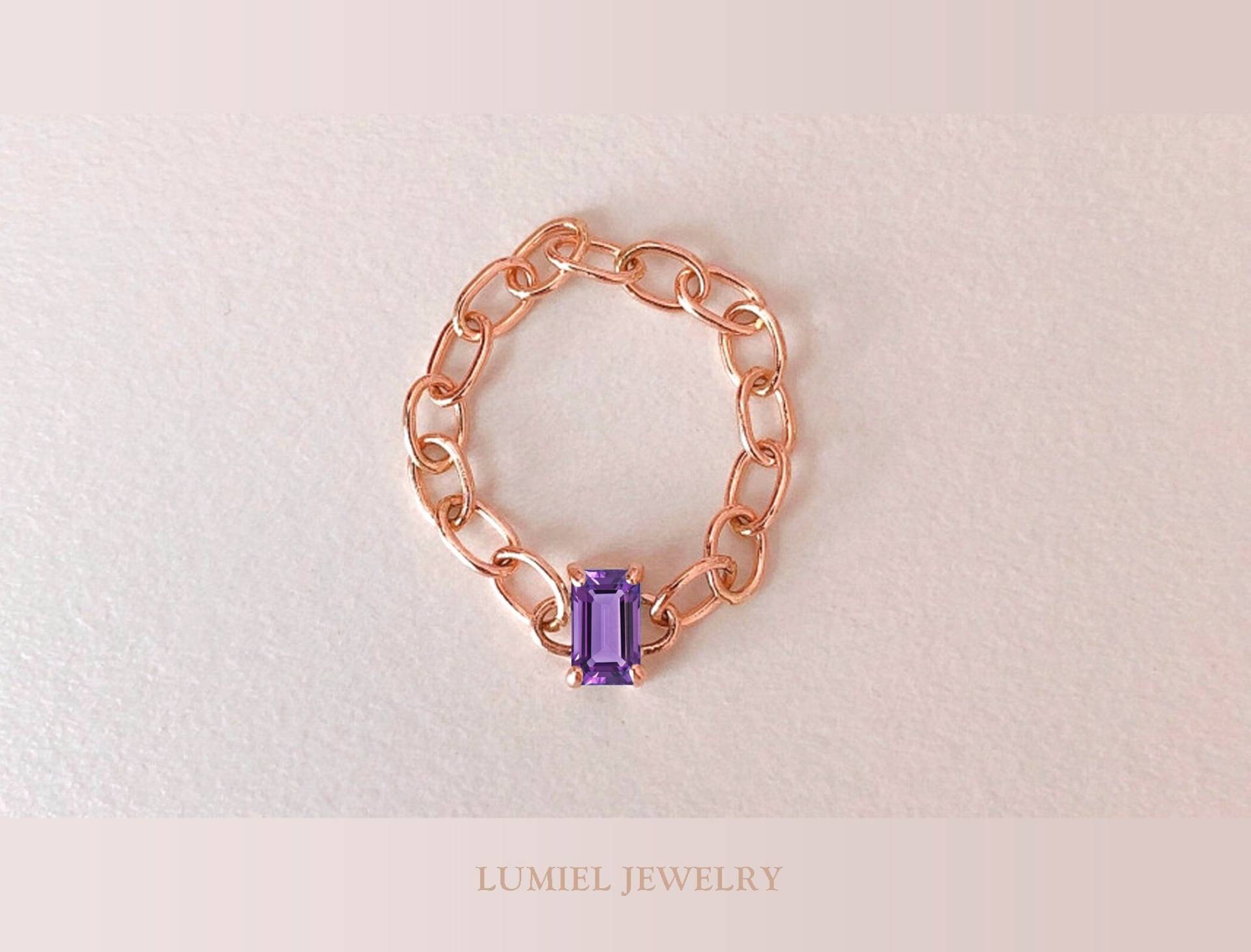 Natürlicher Lila Amethyst Roségold Ring, Smaragd Geschnittener Solitär 14K Gold Februar Geburtsstein Ring von LumielJewelry