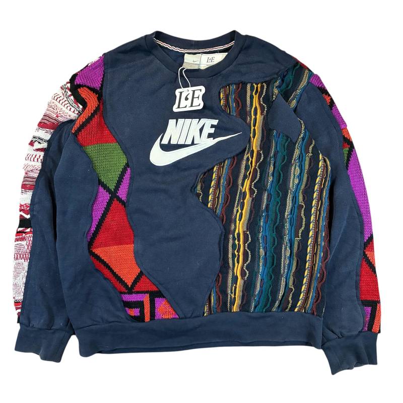 Upcycled Nike X Carlo Colucci Coogi Vintage Sweatshirt Größe M von LumiereEpoqueStore