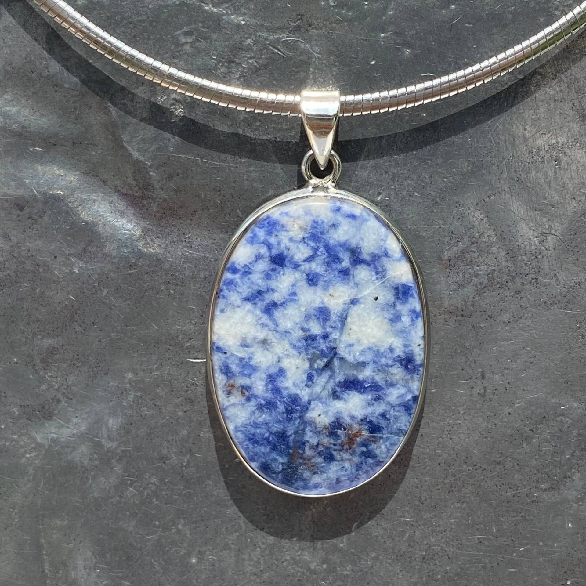 Jaspis Anhänger- Blauer Dot Anhänger - Silber Halskette Jaspis Anhänger- Blauer Dot Anhänger - Silber Halskette von LuminaFusion