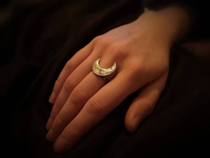 Oxidized Silver Ring Moon Structure von LuminousHole