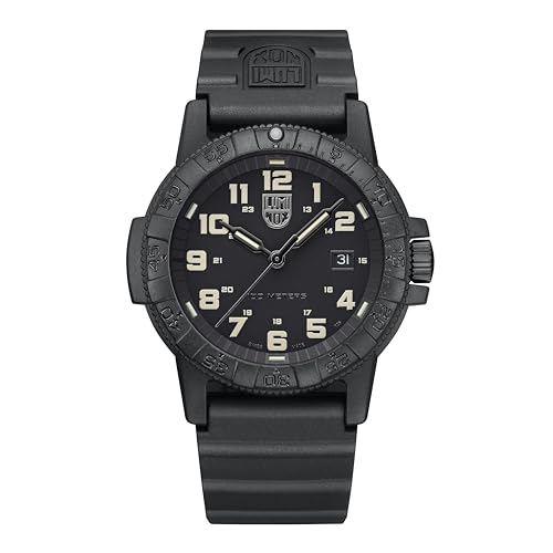 Luminox Herren Analog Quarz Uhr mit Kunststoff Armband XS.0330 von Luminox