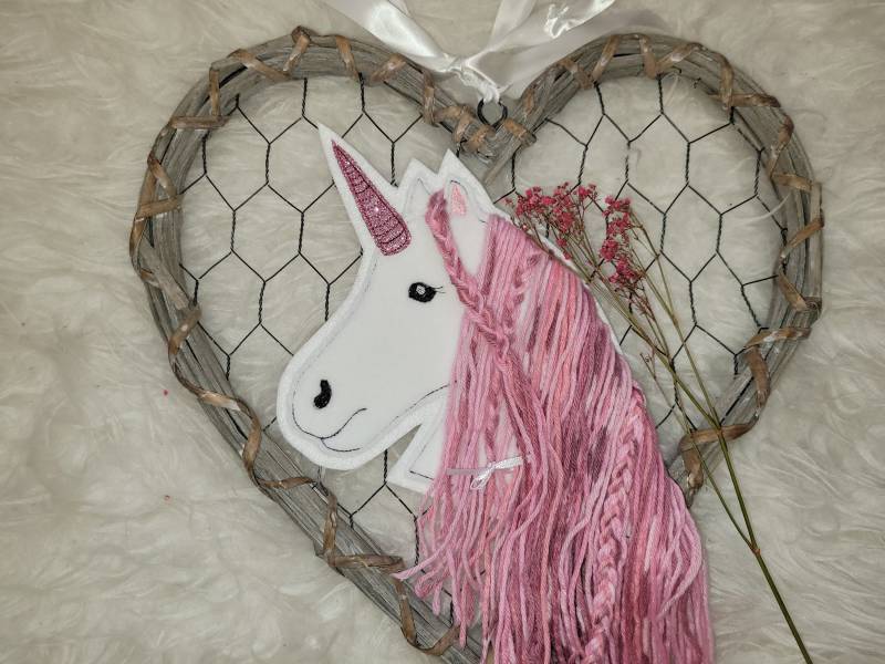 Applikation Einhorn, Einhornkopf Mit Wollmähne Und Glitzerhorn Applikation Einhorn, Einhornkopf Mit Wollmähne Und Glitzerhorn von Lummpitz