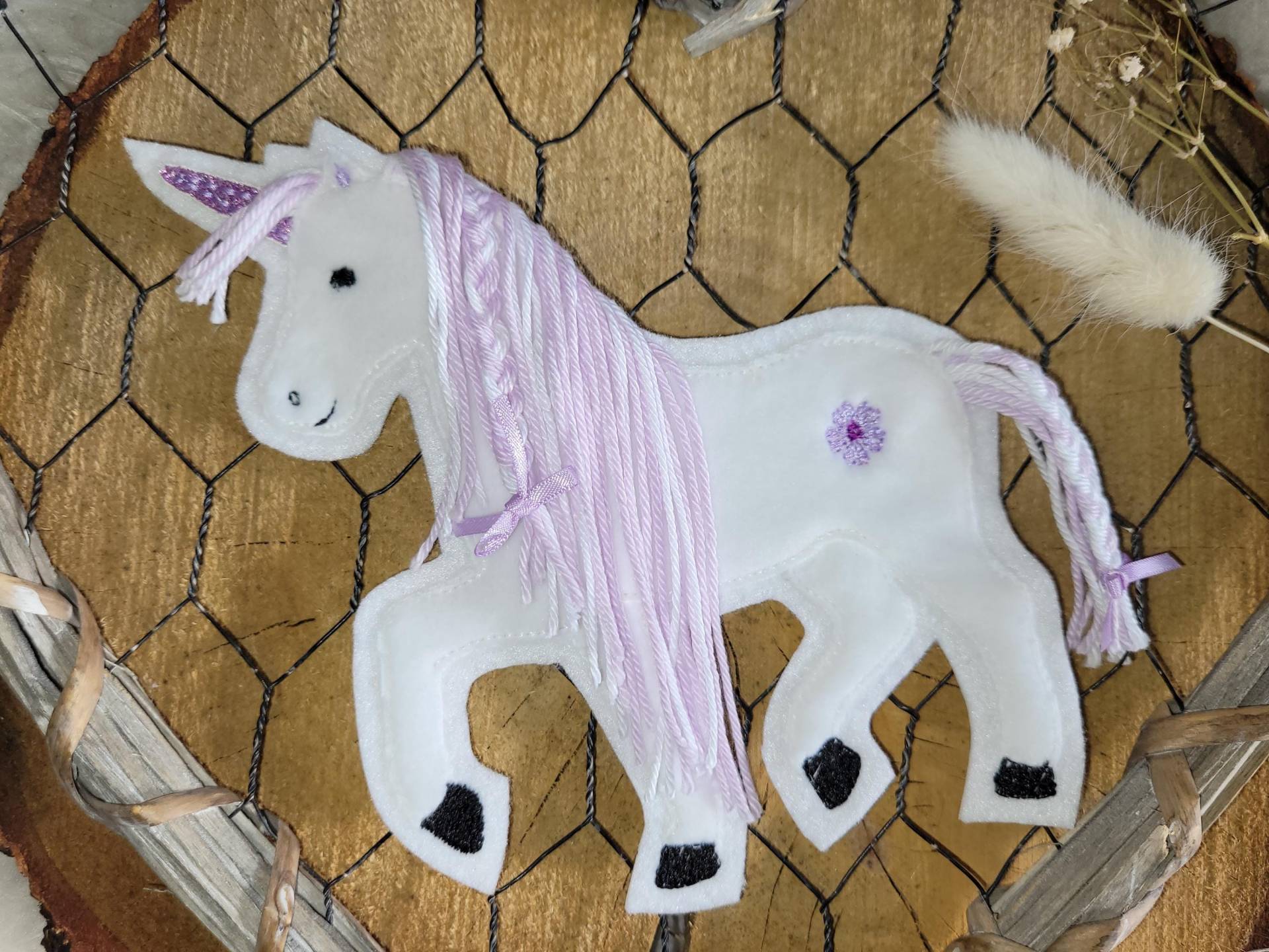 Applikation Einhorn, Glitzerhorn, Schultüte, Aufnäher, Wollmähne von Lummpitz