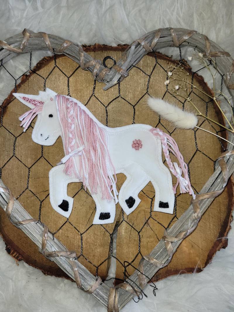 Applikation Einhorn, Glitzerhorn, Schultüte, Aufnäher, Wollmähne von Lummpitz