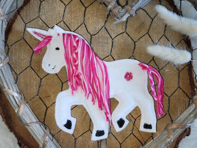 Applikation Einhorn, Glitzerhorn, Schultüte, Aufnäher, Wollmähne von Lummpitz
