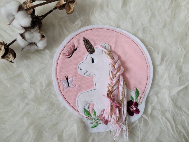 Applikation Einhorn Mit Glitzerhorn Und Wollmähne, Button Applikation Einhorn Mit Glitzerhorn Und Wollmähne, Button von Lummpitz