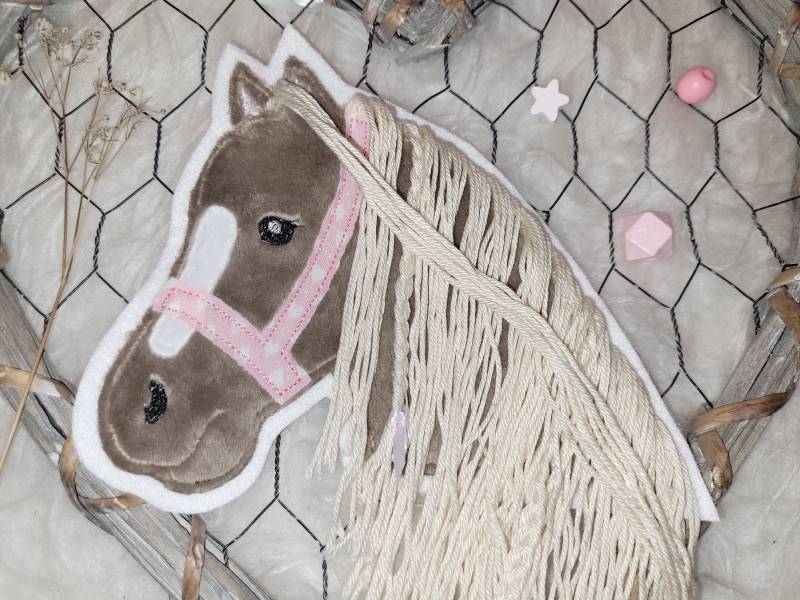 Applikation Pferdekopf, Wollmähne, Halfter Applikation Pferdekopf, Wollmähne, Halfter von Lummpitz