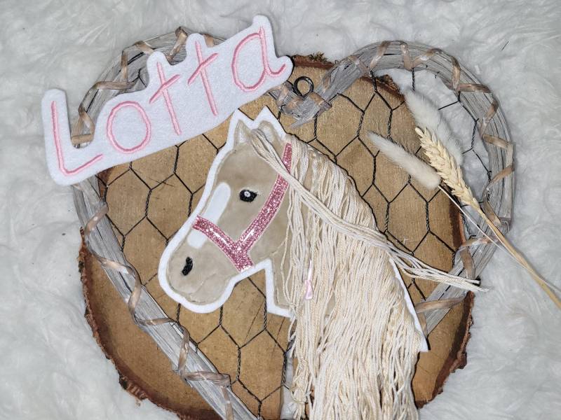 Applikation Set Pferdekopf Und Name, Wollmähne, Halfter, Schultütenset, Aufnäher, Pferd, Wunschname Applikation Set Pferdekopf Und Name, Wollmähne, Halfter, Schultütenset, Aufnäher, Pferd, Wunschname von Lummpitz