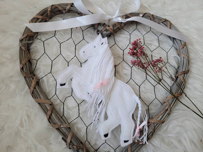 Applikation Steigendes Pferd von Lummpitz