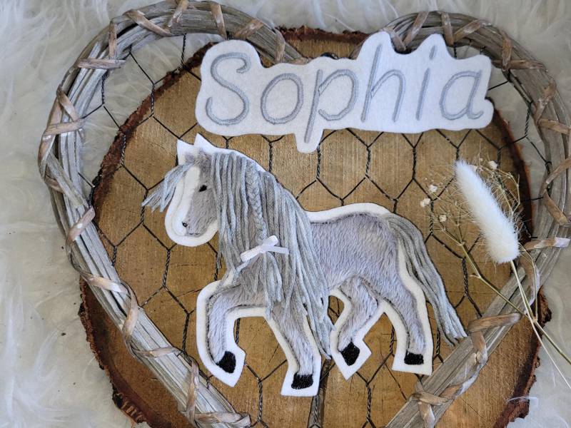 Set, Applikation Pferd Und Name, Wunschname, Schultüte, Aufnäher, Wollmähne, Schultütenset Set, Applikation Pferd Und Name, Wunschname, Schultüte, Aufnäher, Wollmähne, Schultütenset von Lummpitz