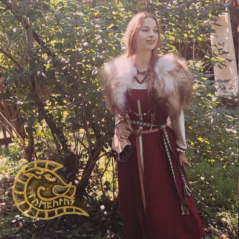 Schulterfell Weiß Mit Braunen Spitzen - Gothic Wikinger Shieldmaid Norse Larp Mittelalter Vikings Hochzeit Kleidung von Lumpulus