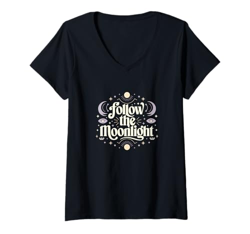 Damen Follow The Moonlight – Boho Cosmic Harmony T-Shirt mit V-Ausschnitt Damen Follow The Moonlight – Boho Cosmic Harmony T-Shirt mit V-Ausschnitt von Luna Soul Collective Boho Moon Cosmic Spirit