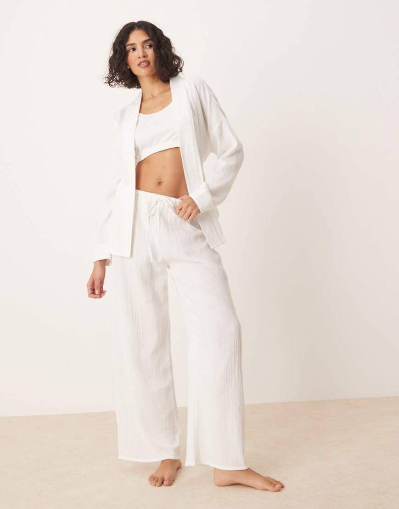 Luna - Pyjama-Hose in Weiß mit Oversize-Schnitt, Kombiteil von Luna