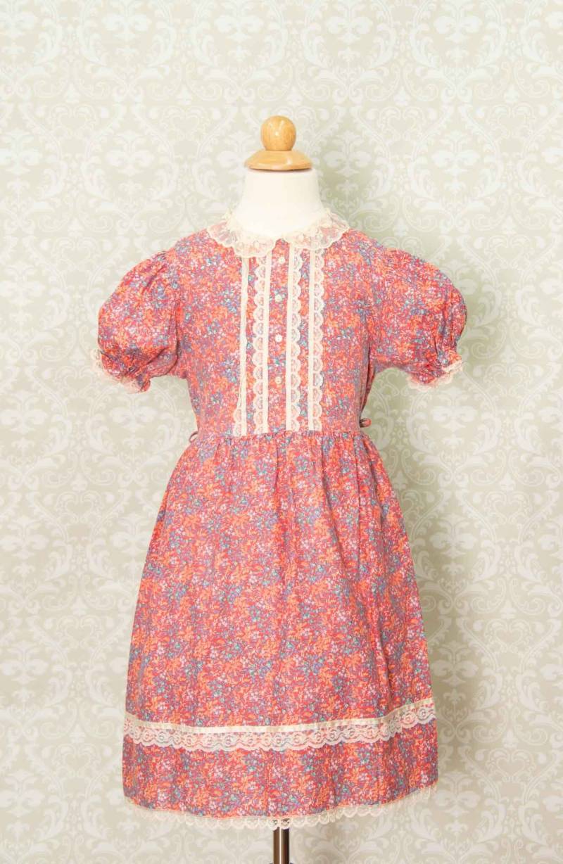1970's Wunderschönes Prairie Blumen Mädchenkleid von LunaGirlVintage