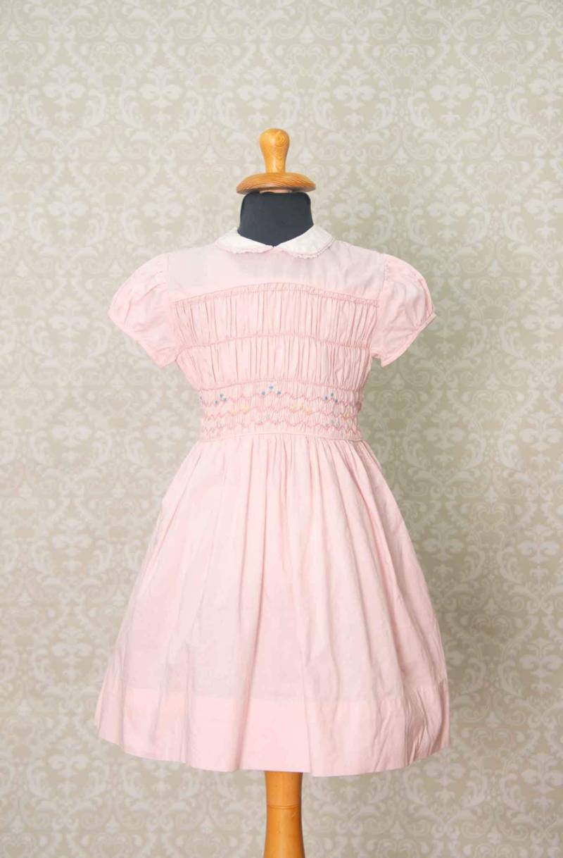 Rosa Kleid Von Polly Flinders Hand Gesmokt Rosa Kleid Von Polly Flinders Hand Gesmokt von LunaGirlVintage