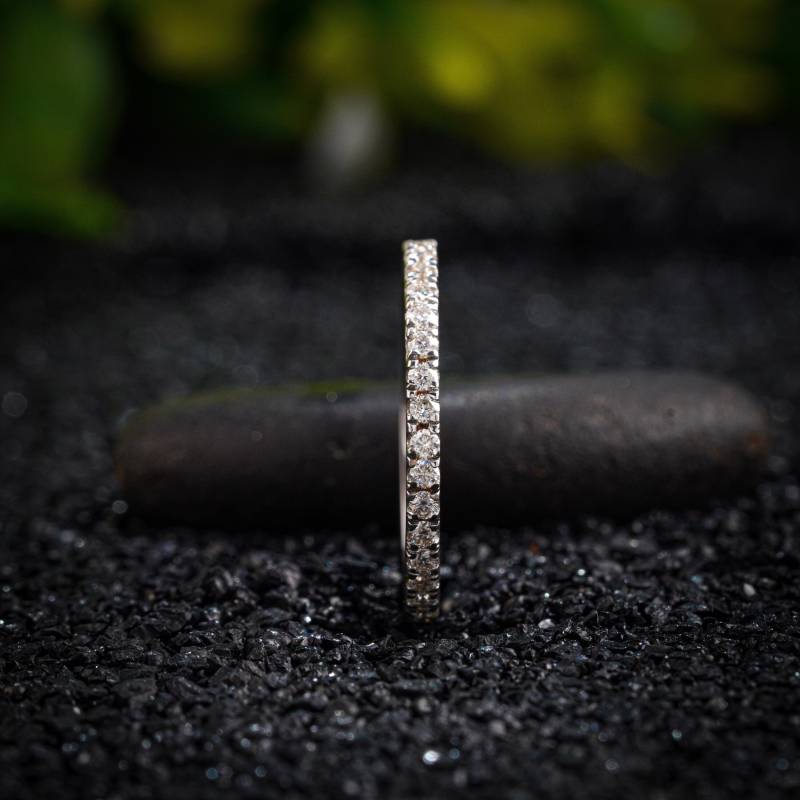 Labor Gewachsene Diamant Rundschliff Simulierter Set Ehering, Rundschliff, Halbe Ewigkeit Passender Verlobungsring, Stapelbarer Passender Band von LunaGleamJewels