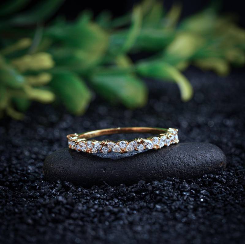 Marquise Und Runde Geschnittene Moissanit-Eheringe, Cluster-Wechsel-stacking-Band, Wunderschöne Volle Ewigkeitsversprechensband, Jubiläumsband von LunaGleamJewels