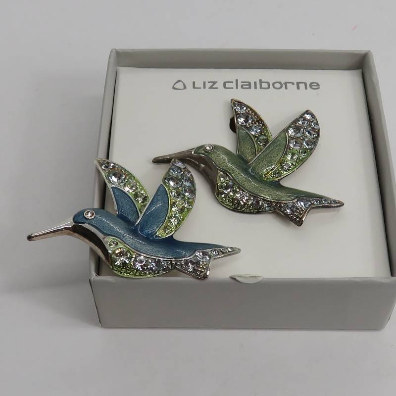 Vintage Emaille Liz Claiborne Kolibri Broschen 2Er Set in Box von LunaLagoonTreasures