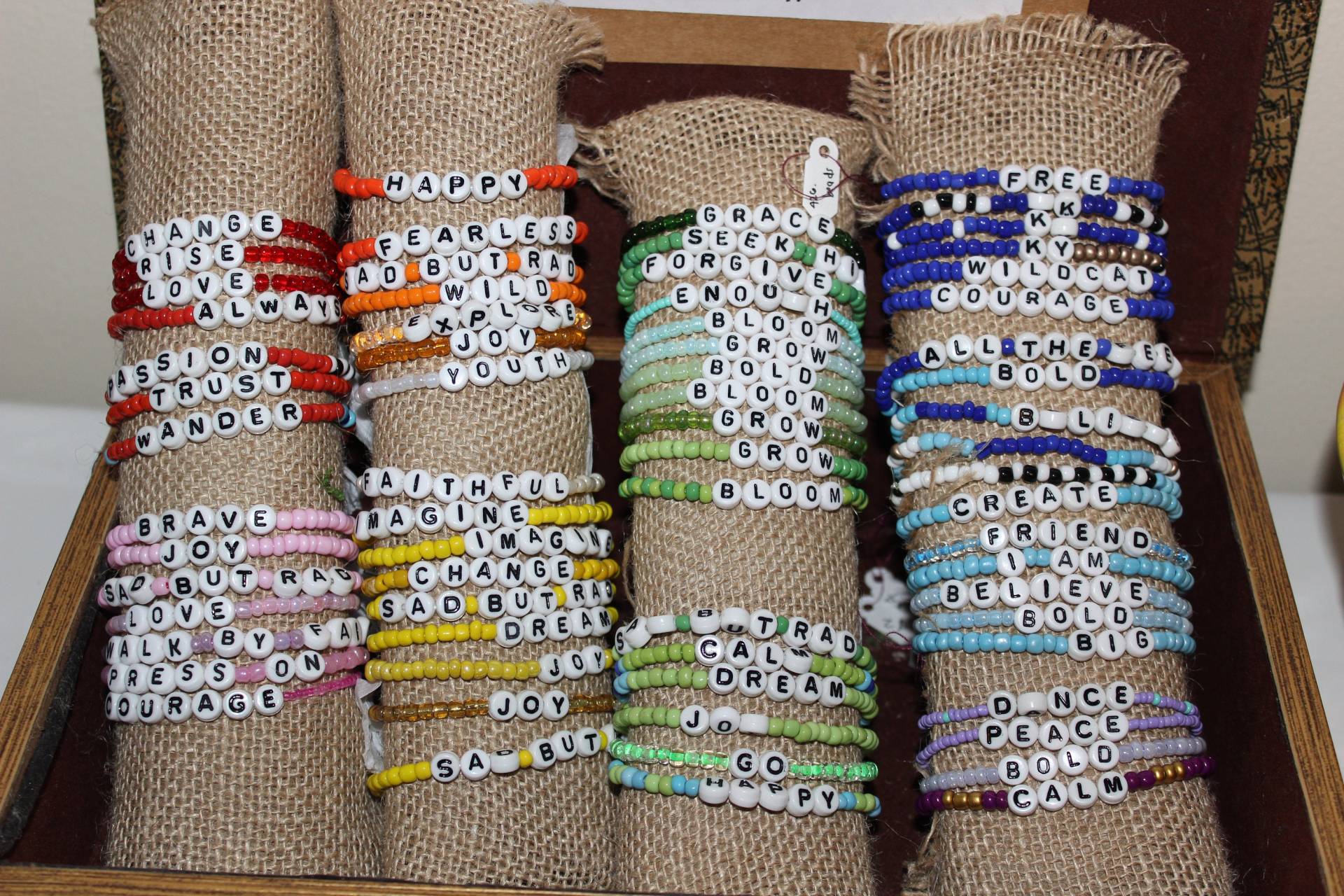Wort Armband Wort Armband von LunaMerakiCreations