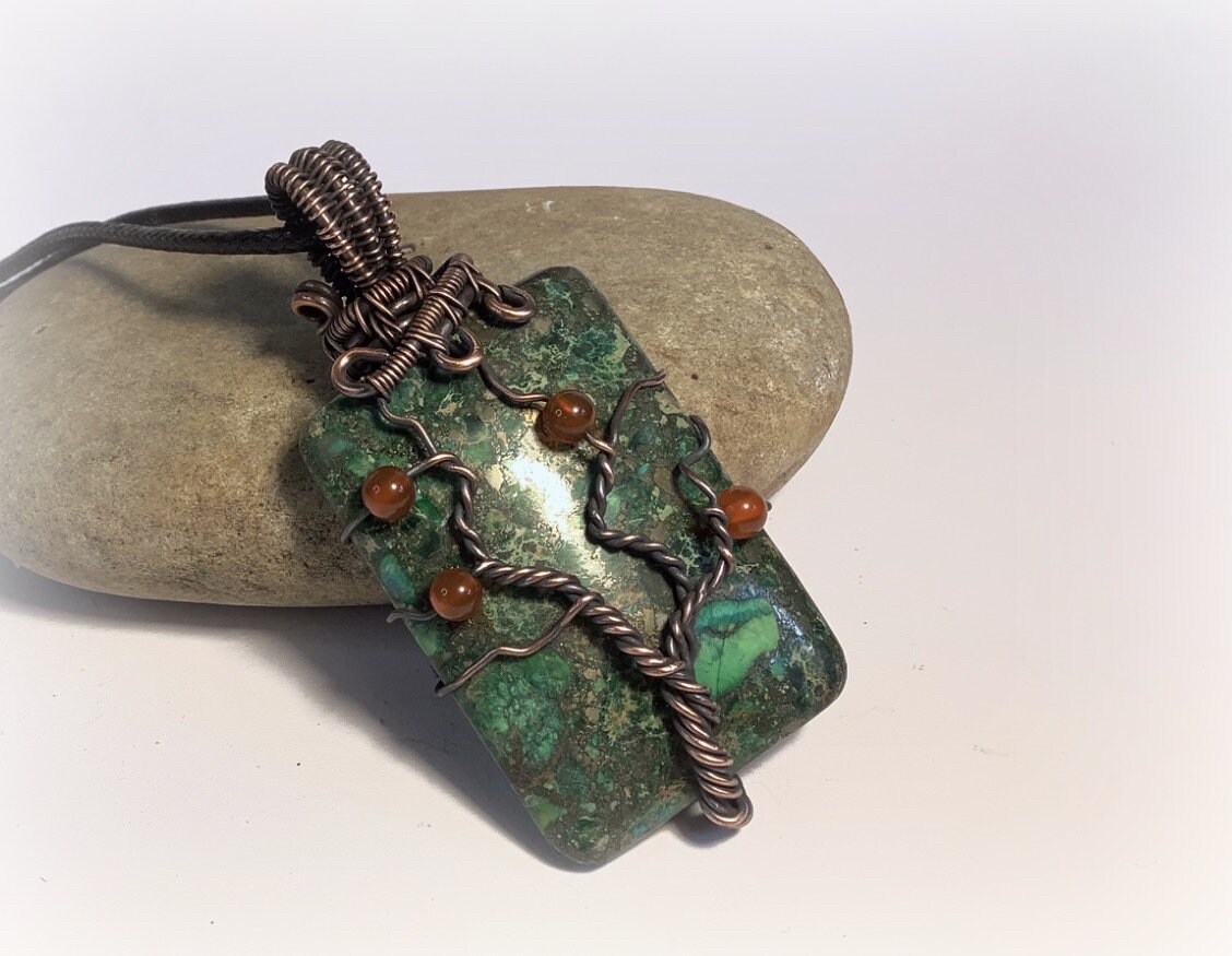 Ceres Orange Grove "Meeressediment Jaspis Und Karneol Baum Des Lebens Yggdrasil Edelstein Anhänger Halskette - Höchste Pfleger Ceres Orange Grove "Meeressediment Jaspis Und Karneol Baum Des Lebens Yggdrasil Edelstein Anhänger Halskette - Höchste Pfleger von LunaPaganJewellery