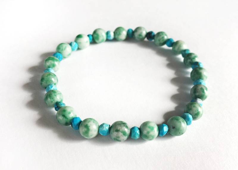Jade Armband Türkis Schmuck Unter 30 Nachdenkliche Geschenke Für Mütter Casual Style Dezember Geburtsstein Grün Perlen Stapelarmband Jade Armband Türkis Schmuck Unter 30 Nachdenkliche Geschenke Für Mütter Casual Style Dezember Geburtsstein Grün Perlen Stapelarmband von LunaPines
